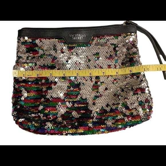 VICTORIA’S Secret sequin makeup bag - Picture 6 of 7